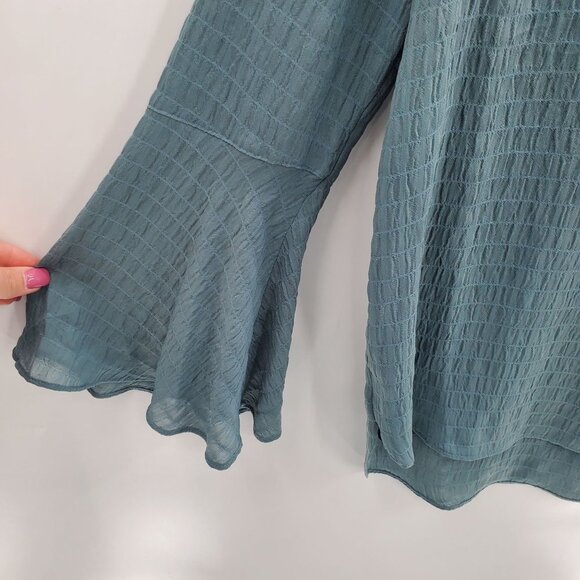 Simply Vera VeraWang Womens Quilted V-Neck Long Sleeve Blouse Sz S Bell Sleeve - Picture 3 of 9